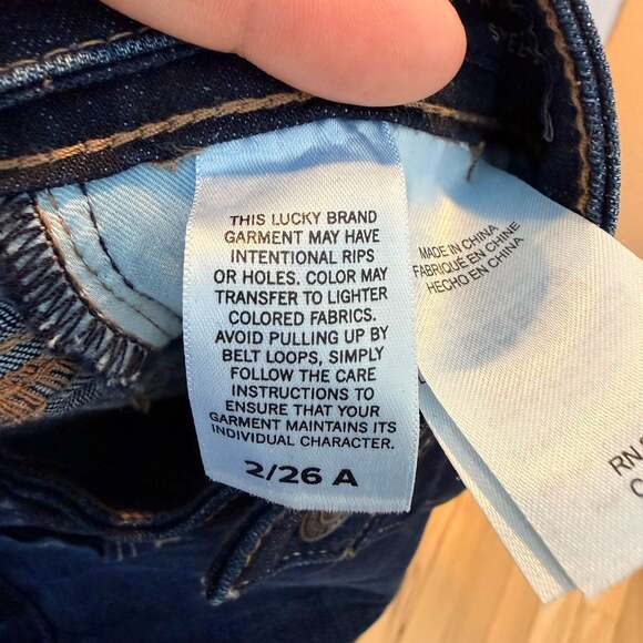 Lucky Brand Sweet Straight Mid Rise Ankle Jeans, Dark Wash, Size 2/26 - Picture 8 of 8